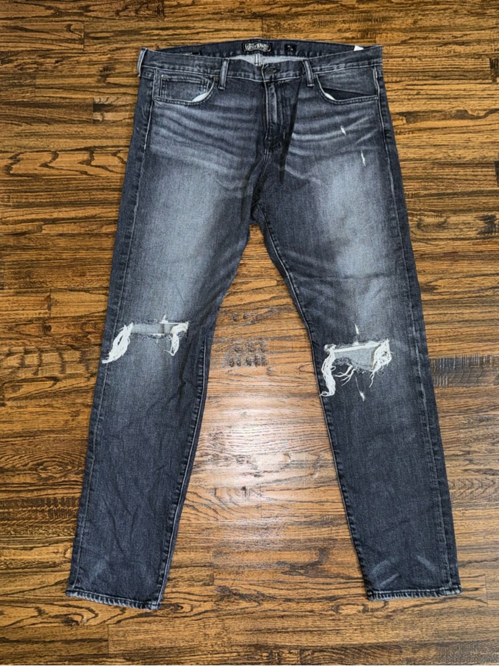 Lucky Brand Jeans 110 Denim Hawkins Black Wash Distressed Knee Size 36x32